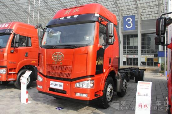 解放J6M 6×2載貨車領(lǐng)航版 (4).jpg