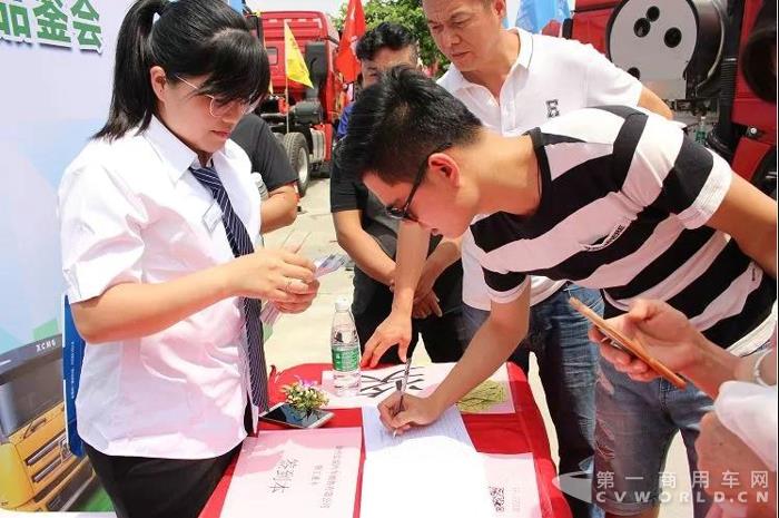 巨擘發力，出手不凡！徐工百臺新能源重卡助力家鄉藍天保衛戰3.jpg