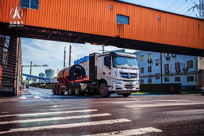 近日，一臺臺北奔重載電動牽引車開往廣袤的東北平原，北奔重載電動牽引車正式批量投入使用，助力東北客戶綠色低碳運營。