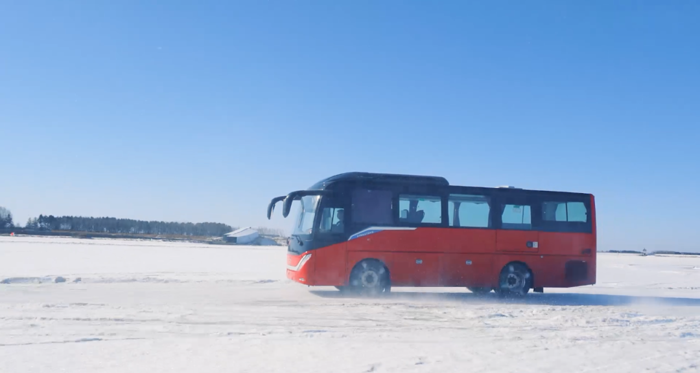 可靠的品質，離不開對每一次試驗的苛求！中通新一代旅團客車H9歷經多重考驗，鑄就堅實品質。今天，H9帶我們走進極寒試驗基地，一起探秘吧！