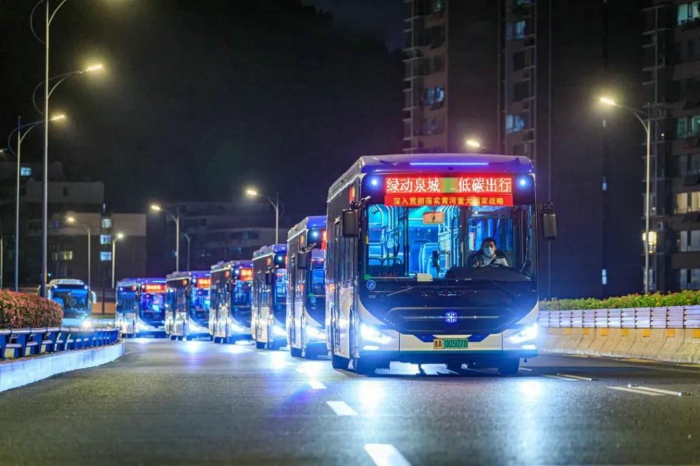 【第一商用車網 原創】7月份，商用車整體銷量環比6月份有所下滑，同比則繼續增長，但增幅有所縮窄，具體到各個細分市場來看，增長，仍是7月份商用車市場的主要關鍵詞。