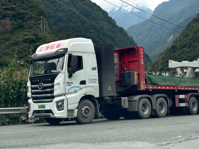 【第一商用車網 原創】9月份，新能源重卡市場整體實現近8成大增，并創造了超3000輛的年內最高月銷量，新能源牽引車能否有更好的表現？