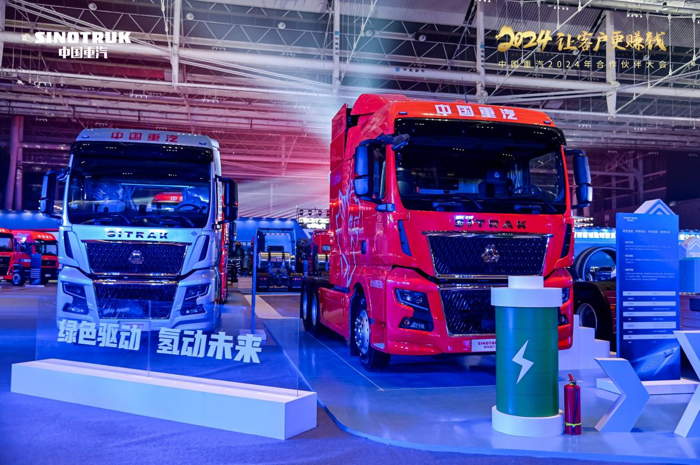 中國重汽新能源品牌藍立方發布5.png