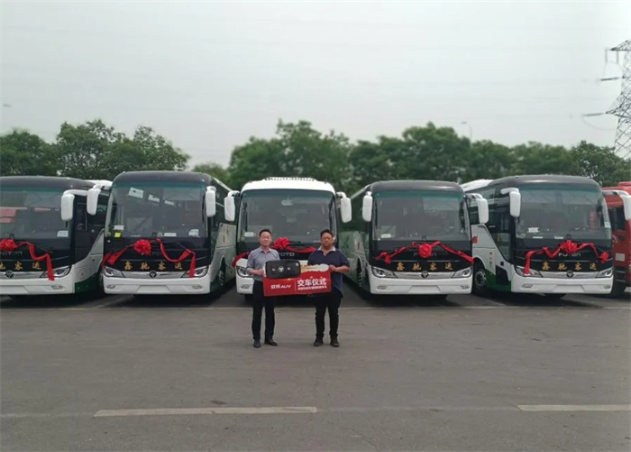 【第一商用車網 原創】得益于全國文旅市場“熱”力十足，5月份，客車市場迎來了又一波訂單熱潮。