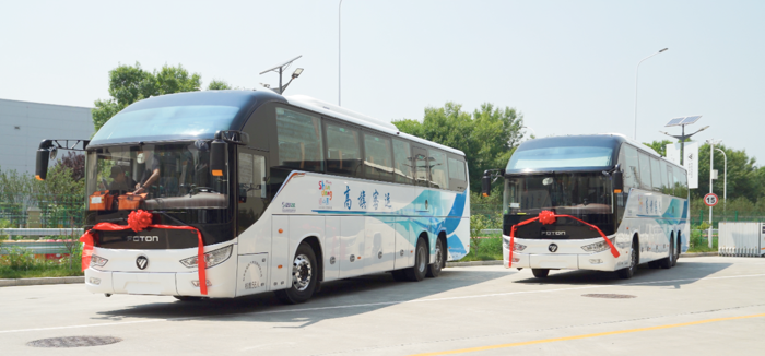 近日，山東高旗汽運(yùn)&福田歐輝品智客車交付儀式在北京順利舉行，福田歐輝向山東省高旗汽車運(yùn)輸有限公司成功交付BJ6132城間客車。車輛交付后，將服務(wù)于當(dāng)?shù)芈糜慰瓦\(yùn)市場，助力打造高品質(zhì)出行體驗(yàn)，有力推動(dòng)當(dāng)?shù)芈糜慰瓦\(yùn)高質(zhì)量轉(zhuǎn)型。