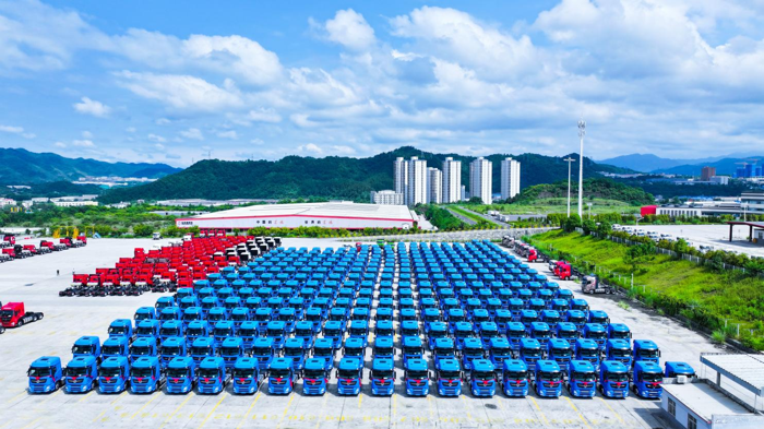 【第一商用車網 原創】為沖刺“金九”傳統銷量旺季，主流重卡品牌有哪些“大動作”？