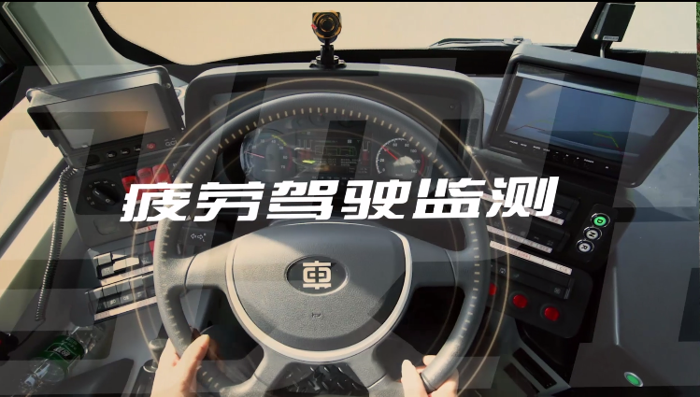 中車再推18米公交9.png