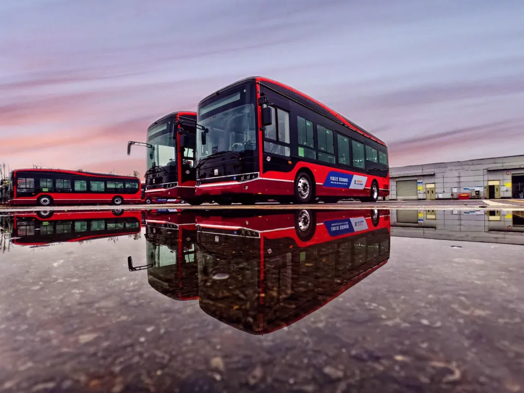 【第一商用車網(wǎng) 原創(chuàng)】2024年，我國客車出口量如同“芝麻開花”節(jié)節(jié)高，月出口規(guī)模不斷刷新紀(jì)錄。