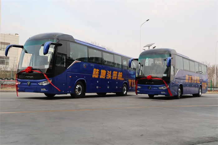 3月5日，福田歐輝&合肥昌順汽車服務有限公司交車儀式隆重舉行，福田歐輝向合肥昌順汽車服務有限公司交付2臺“陸地頭等艙”BJ6122城間客車。此次交付不僅助推當地旅游客運體驗再上新臺階，更為合肥及周邊地區文旅融合發展升級注入強勁動力。