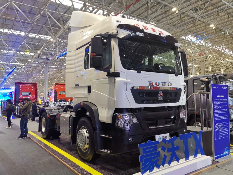 重汽豪沃TX系列4×2牽引車（經典版），濰柴W9H國六發動機