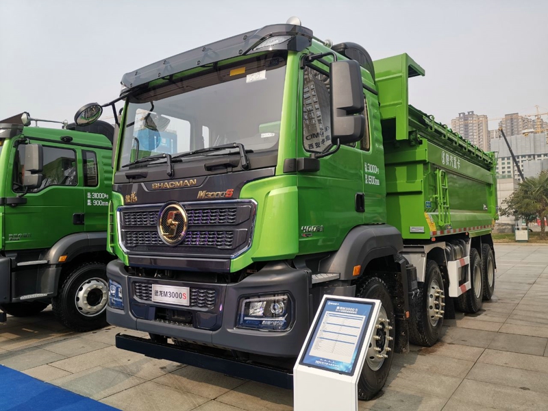 德龍M3000 S 8×4城建標準版自卸車